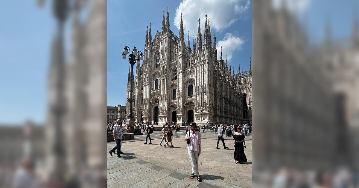 Lauren Christmas in Milan, Italy, at the Milan Cathedral.